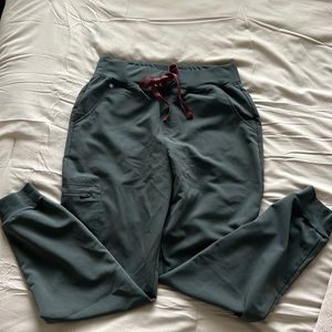 FIGS jogger scrub pant